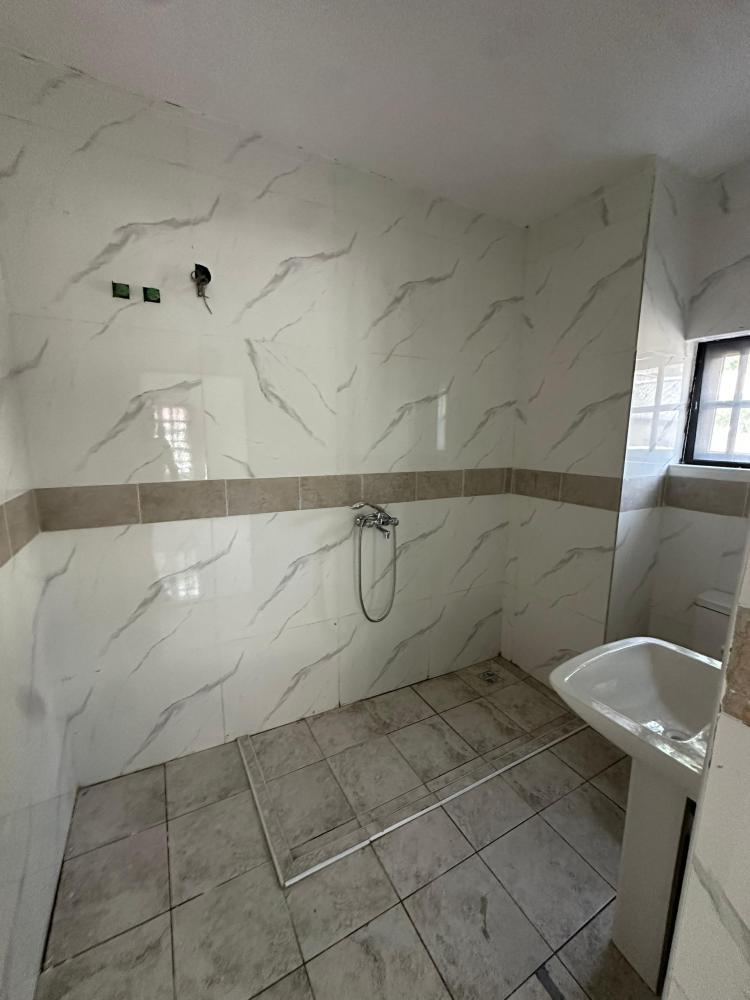 3 Unit Of 3 Bedroom Flat Availble For RENT and Located At Ikota.