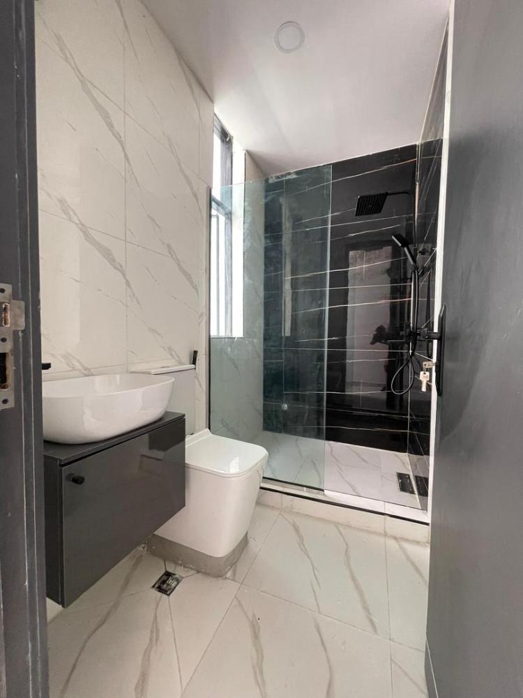 5 Bedroom Fully Detached Duplex Available For SALE and Located At Chevron, Lekki.