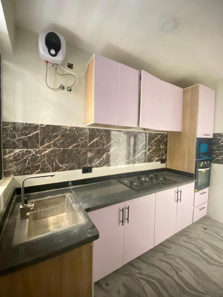 1 BEDROOM APARTMENT WITH COMMUNAL SWIMMING POOL + GYM IS CURRENTLY AVAILABLE FOR RENT, LOCATED AT OLOGOLO, LEKKI LAGOS.*