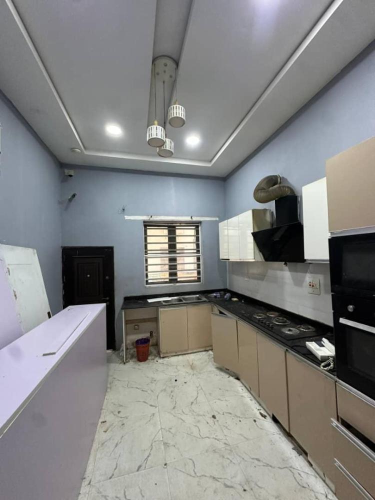 Open shop available for rent  Rent :8m 