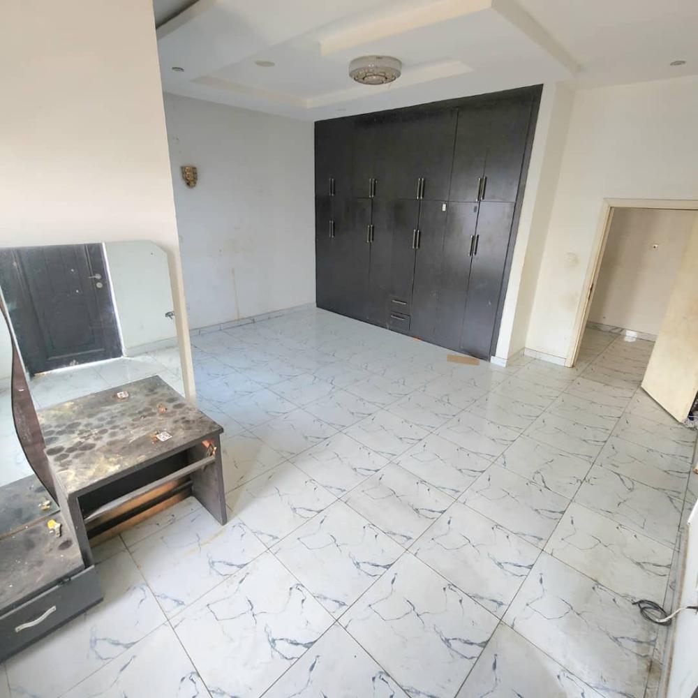 Master Studio Room Apartment Available