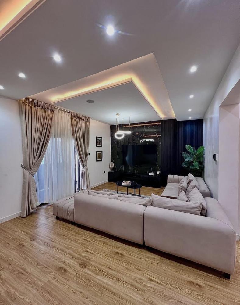 3 Bedroom Apartment With Swimming Pool|Gym| At Lekki Phase 1, Lagos