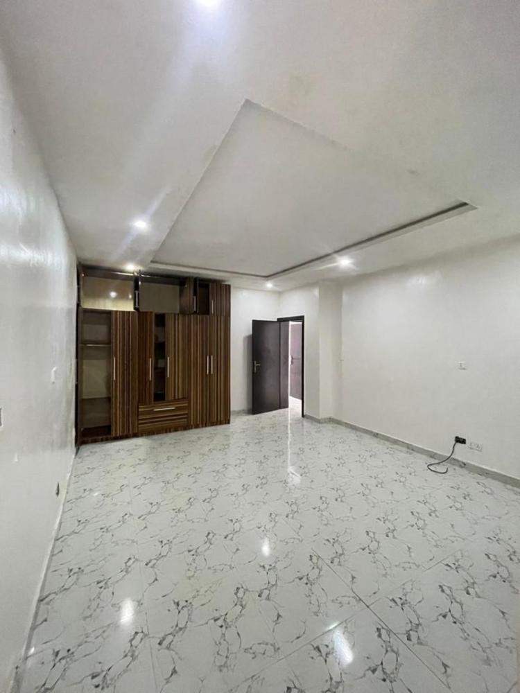 Exquisite 3 Bedroom Terrace Duplex