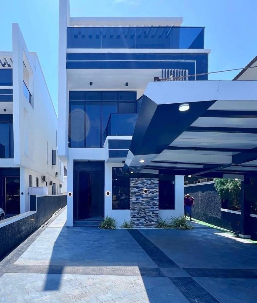 5 Bedroom Fully Detached Home with Cinema at Lekky County, Ikota