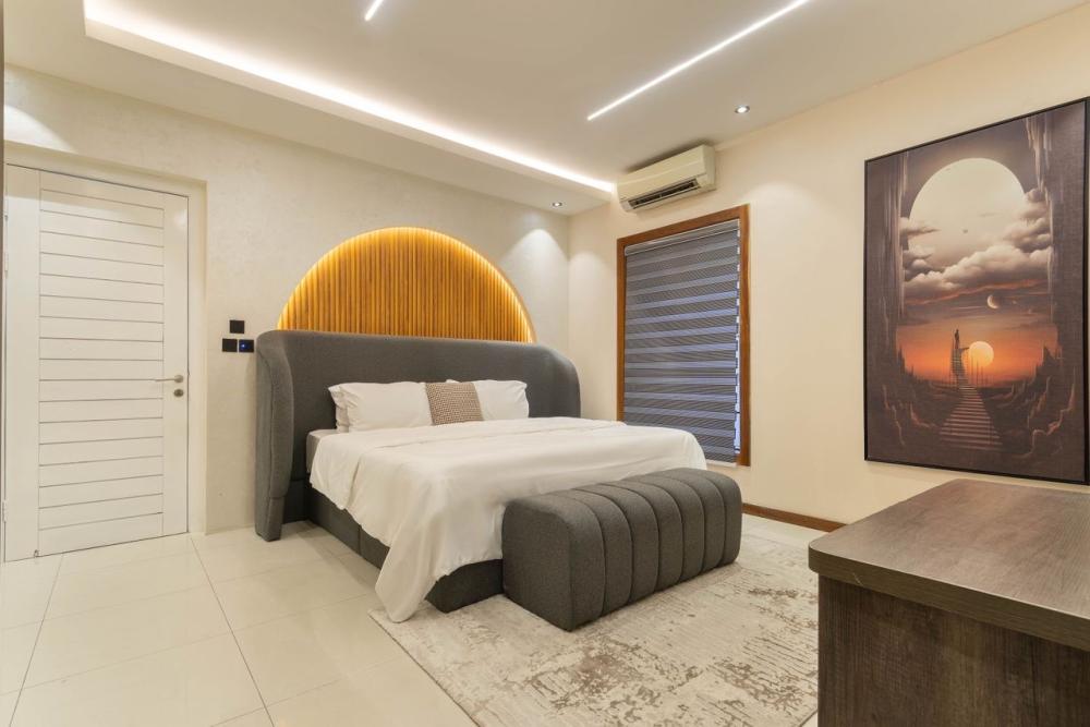 Exclusive 1 Bedroom Shortlet Apartment