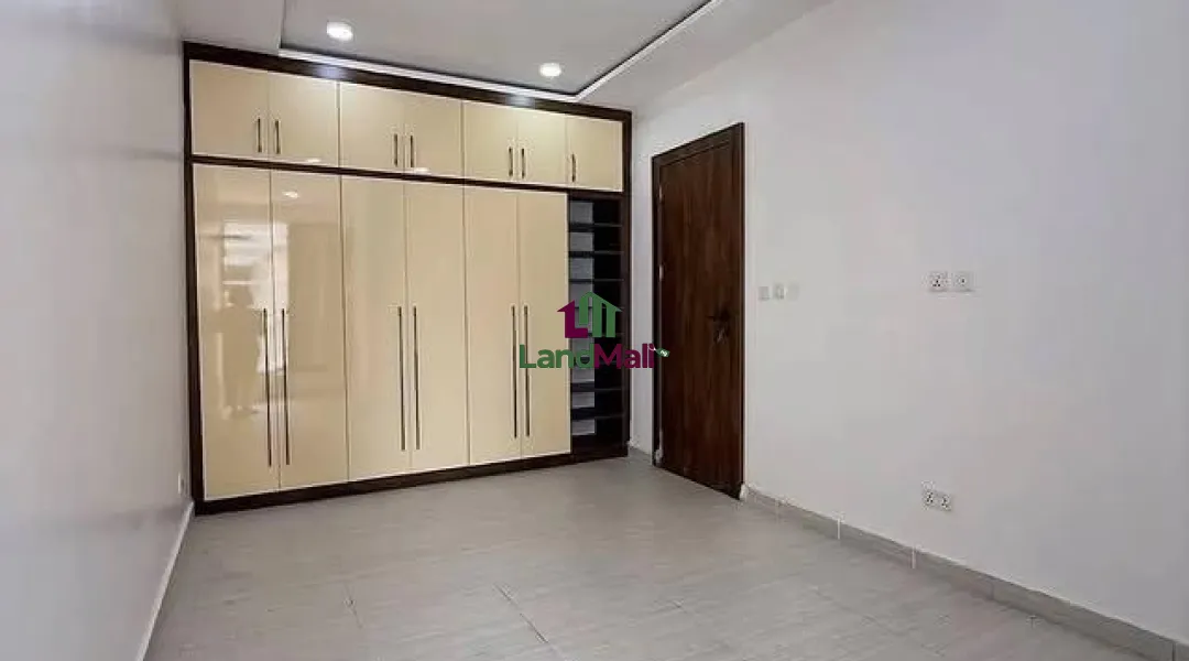 Fully Serviced 2 Bedroom Apartment With Pool and Elevator Located at Ikate, Lekki, Lagos For Sale