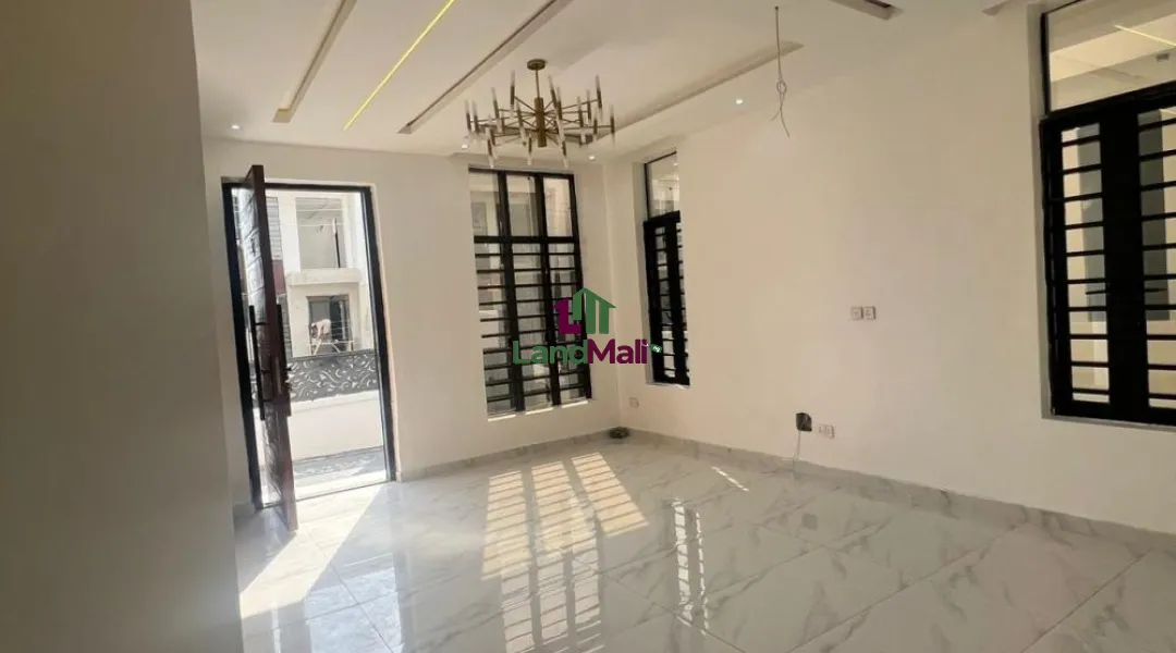 4 BED& BQ || 195 MILLION || AJAH LEKKI, LAGOS
