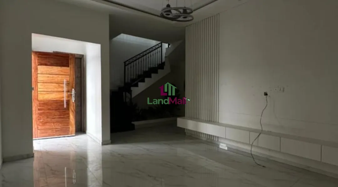 4 BEDROOM TERRACE DUPLEX FOR RENT!🏠🏡