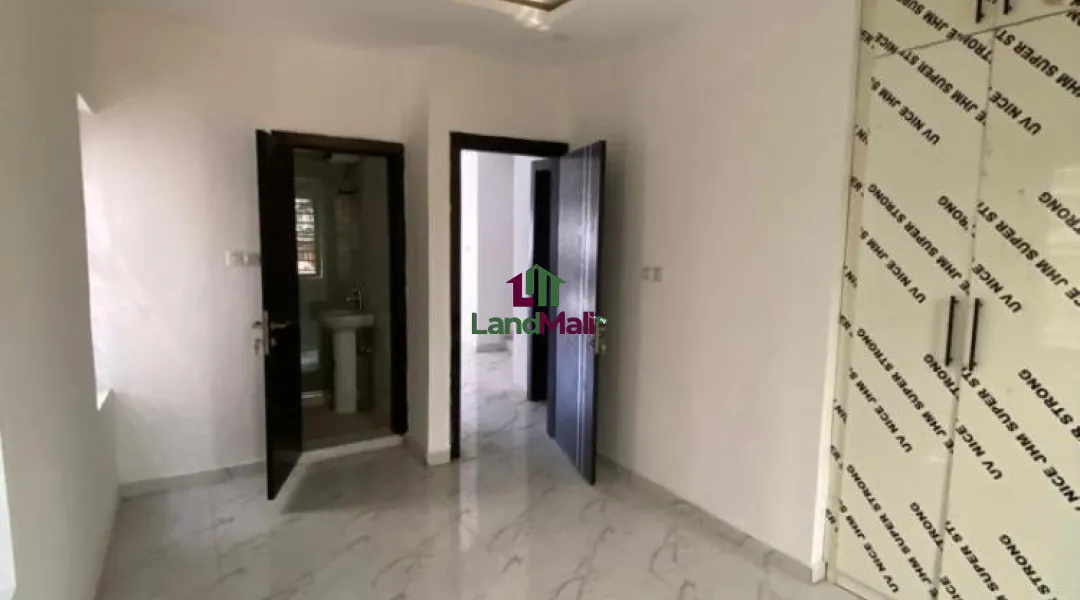 4Bedroom Semi detached Duplex + bq Location: Ikota lekki Lagos Comes with inverter
