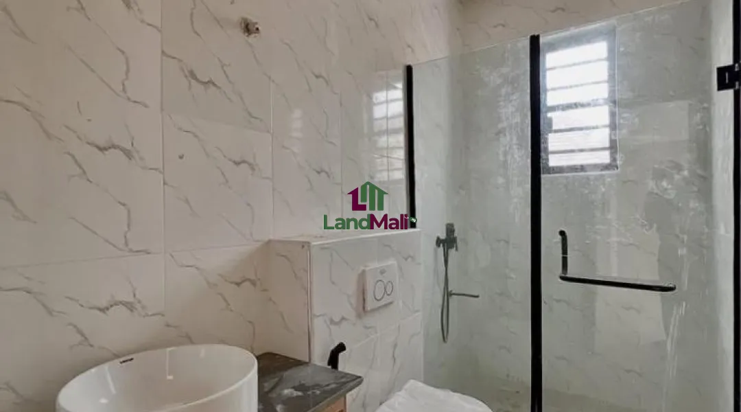 CHEVRON LEKKI | 4 BED | N195M ASKING 4 Bedroom Semi-Detached Duplex for sale