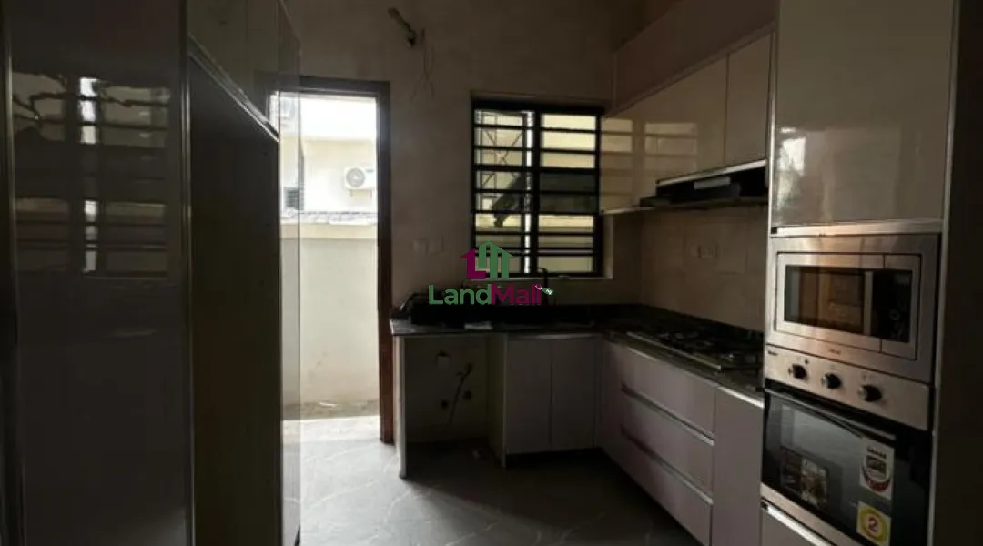 4 BEDROOM TERRACE DUPLEX FOR RENT!🏠🏡