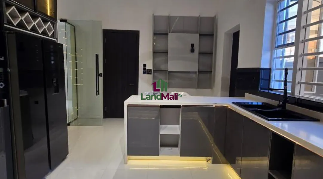 5-Bedroom Detached Duplex + BQ • Lekki Phase 1 • ₦1.5BN*