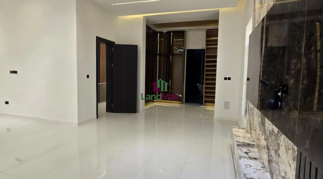 5-Bedroom Detached Duplex + BQ • Lekki Phase 1 • ₦1.5BN*
