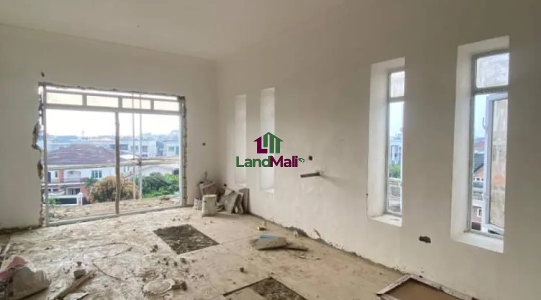 3 Bedroom Maisonette Apartment with Boys Quarter is Available For SALE at Lekki Phase 1, Lekki Lagos.
