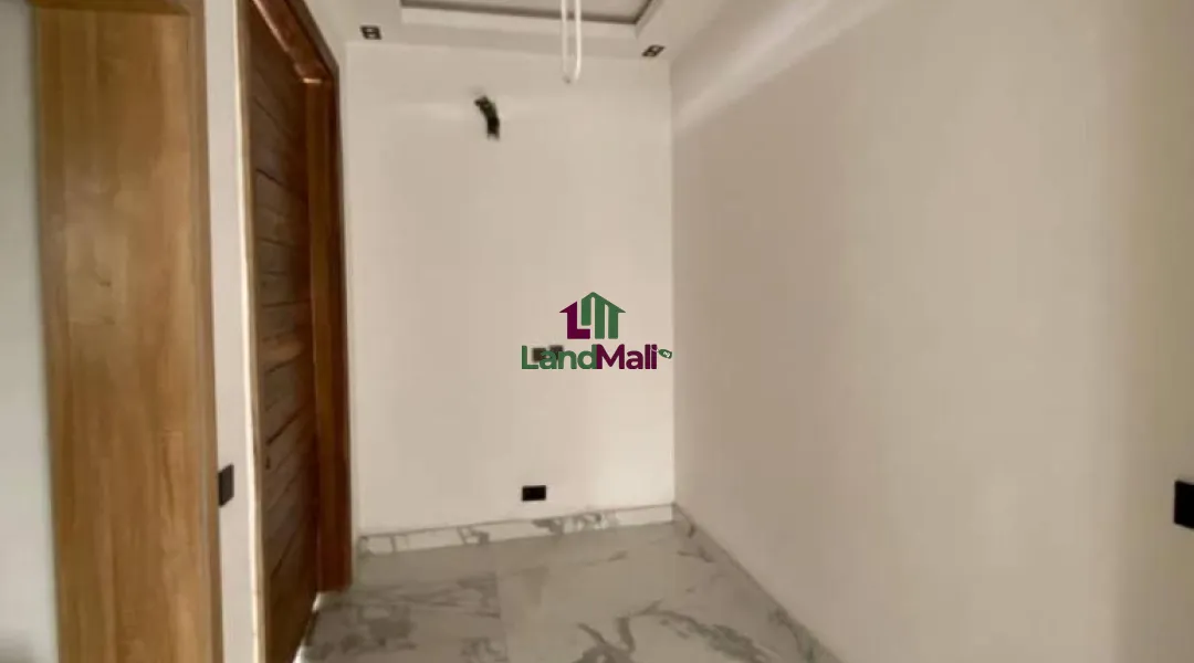 A LUXURIOUS 4 BEDROOM FULLY DETACHED DUPLEX WITH A ROOM BOYS QUARTER IS AVAILABLE FOR SALE AT OSAPA LONDON, LEKKI LAGOS.*