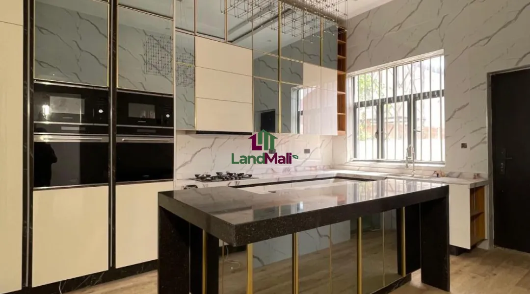 Sales Alert* 5bedroom fully detached with bq Location: Ajah, Lagos