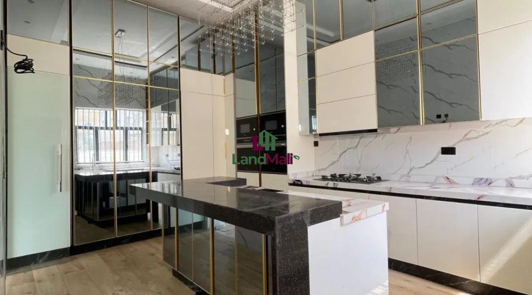 Sales Alert* 5bedroom fully detached with bq Location: Ajah, Lagos