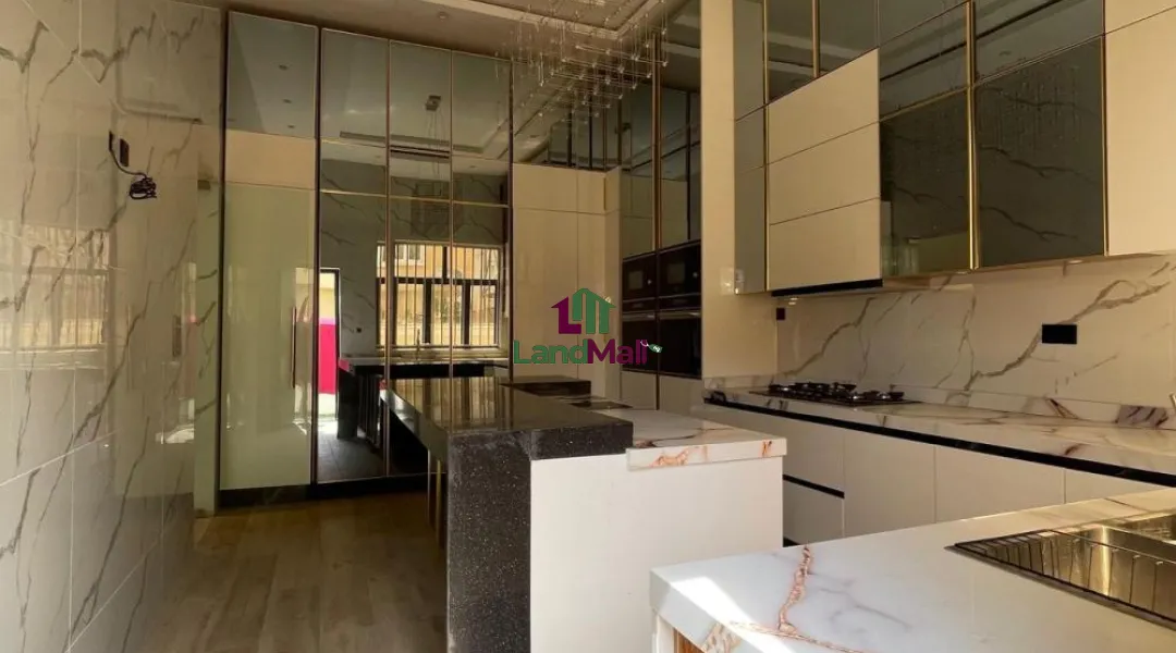 Sales Alert* 5bedroom fully detached with bq Location: Ajah, Lagos