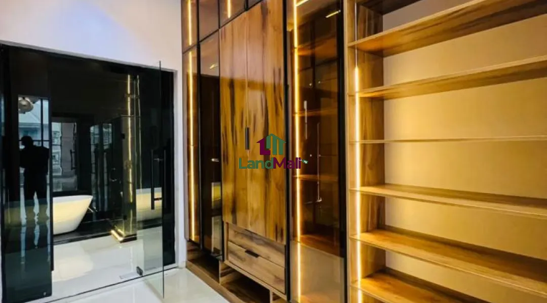 5 BED&BQ || 300 MLLION || AJAH, LEKKI, LAGOS.
