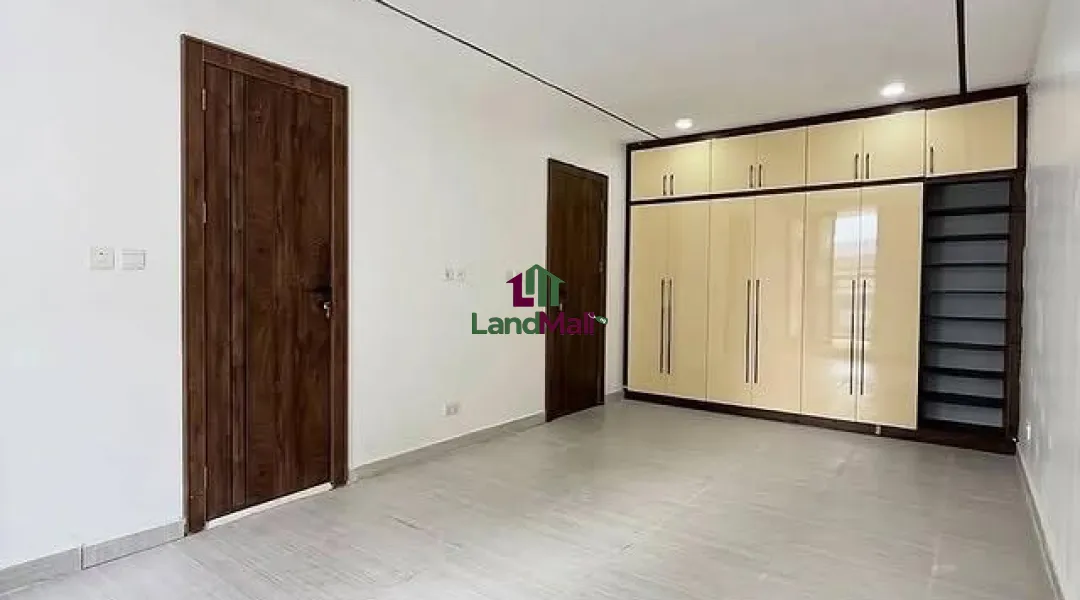 Fully Serviced 2 Bedroom Apartment With Pool and Elevator Located at Ikate, Lekki, Lagos For Sale