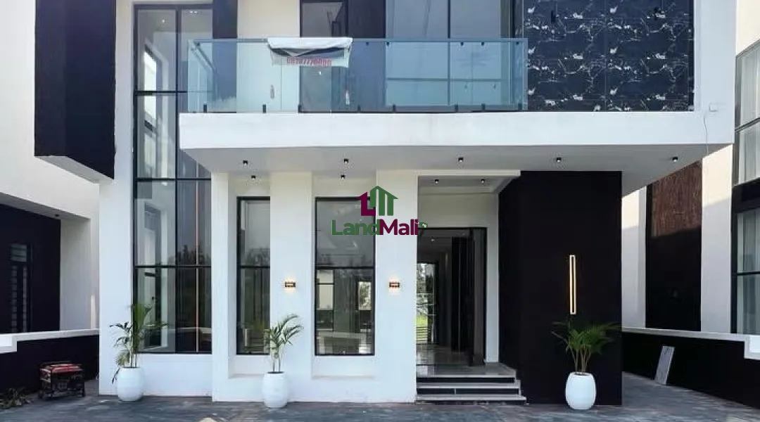 📍LEKKY COUNTY, LEKKI | N420M Contemporary 5 Bedroom Fully Detached Duplex with Swimming Pool for sale