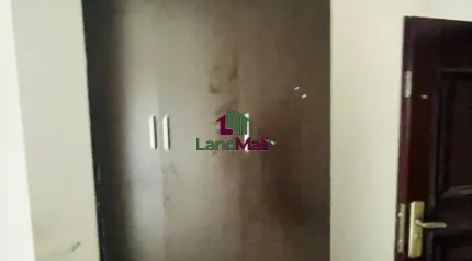 3 bedroom flat  Upstairs