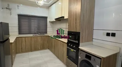 4bedroom semi detached 