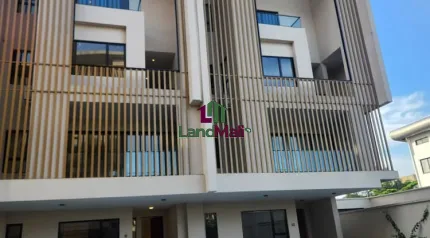 5BEDROOMs 2 Bqs  2 living Area  Anti room 