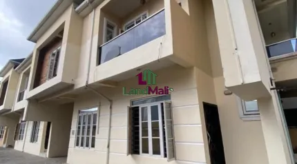 Single Room Upstairs available for rent ‼️  comes with personal prepaid meter  Location: Ikota lekki Lagos  