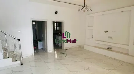 3 bedroom duplex available for rent 