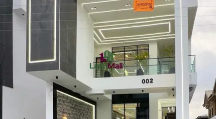 5 Bedroom Fully Detached Duplex