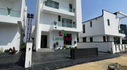 LUXURY 5BEDROOM FULLY DETACHED DUPLEX FOR SALE