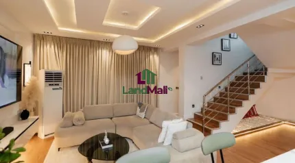 Brand new 2 Bedroom Maisonnette with Swimming pool 🏊‍♀️ , ps5, Snooker board