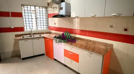 Spacious self serviced 3 bedroom Duplex with BQ. 
