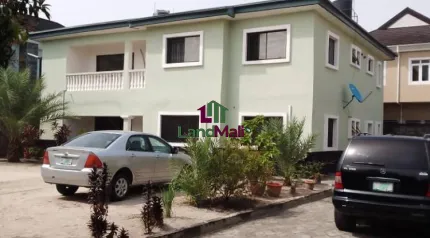 Front view house 