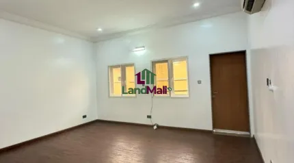 1bedroom Apartment available for rent.  Location: Chevron, Lekki. 