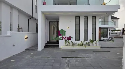 5 Bedroom Fully Detached Automated Home with  , Equipped Gym 