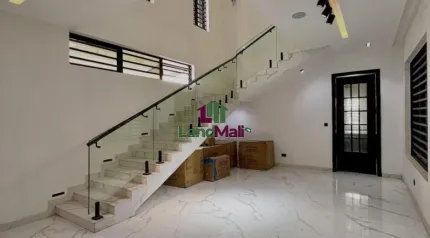 5 Bedroom Fully Detached Duplex 