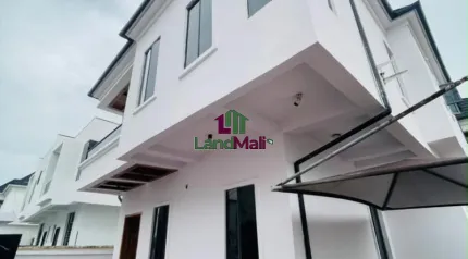 Brand new spacious  Studio Apartments  Location: ikota lekki Lagos
