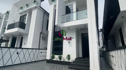 SALES ALERT* EXQUISITELY FINISHED LUXURY 5 BEDROOM FULLY DETACHED DUPLEX WITH , SWIMMING POOL AND BQ
