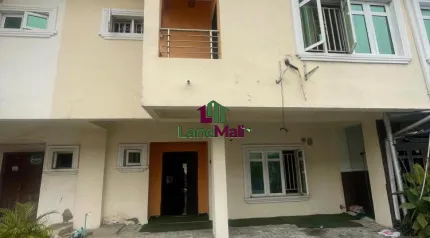 *📍 Estate, Chevron*  *3 Bedroom Terrace Duplex*