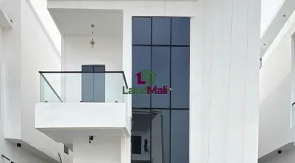 5 BEDROOM FULLY DETACHED DUPLEX WITH BQ FOR SALE 