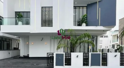 5 Bedroom Fully Detached Duplex