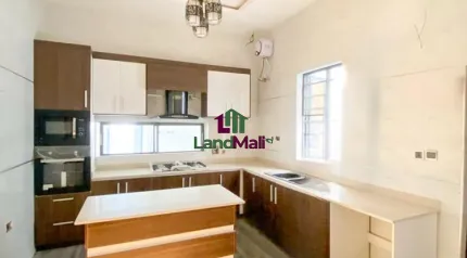 4 Bedroom Duplex for rent Orchid