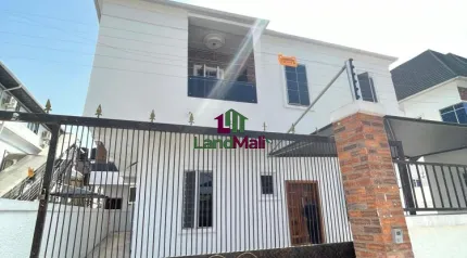 Luxurious Fully detached  Duplex 5 Bedroom with BQ and Security post