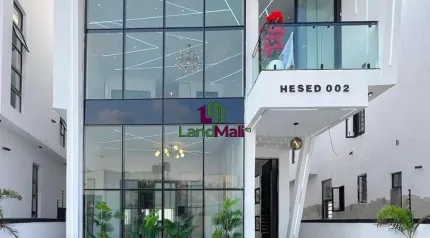 📍AJAH LAGOS | 5 BED | N300M CONTEMPORARY DESIGNED 5 BEDROOM FULLY DETACHED DUPLEX WITH SWIMMING POOL , GYM , BQ FOR SALE‼️