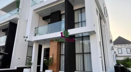 5 Bedroom Fully Detached Duplex