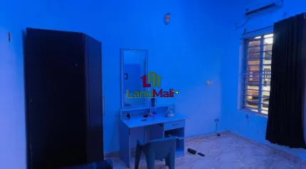 Single room upstairs 