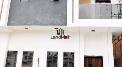 LUXURIOUS 3 BEDROOM DUPLEX 