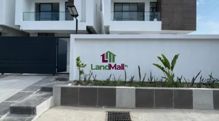 SALES ALERT* Contemporary 5 Bedroom Fully Detached Duplex with Bq, Swimming Pool and Gym/Study Room, walk in Closet, Double volume living, space media wall, Smart features, Home Cinema, Home office, Rooftop terrace, Automated gate For Sale